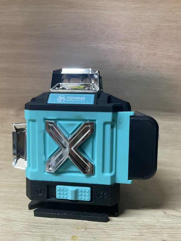 Máy cân bằng laser TOYAMA 12 tia xanh