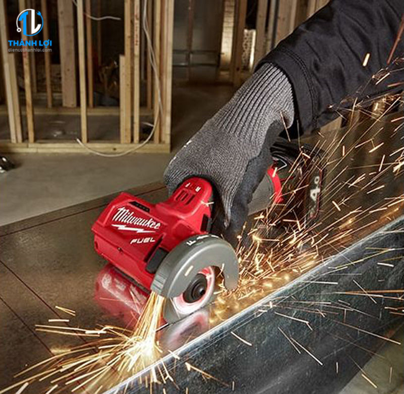 MÁY CẮT CẦM TAY MILWAUKEE M12 FCOT